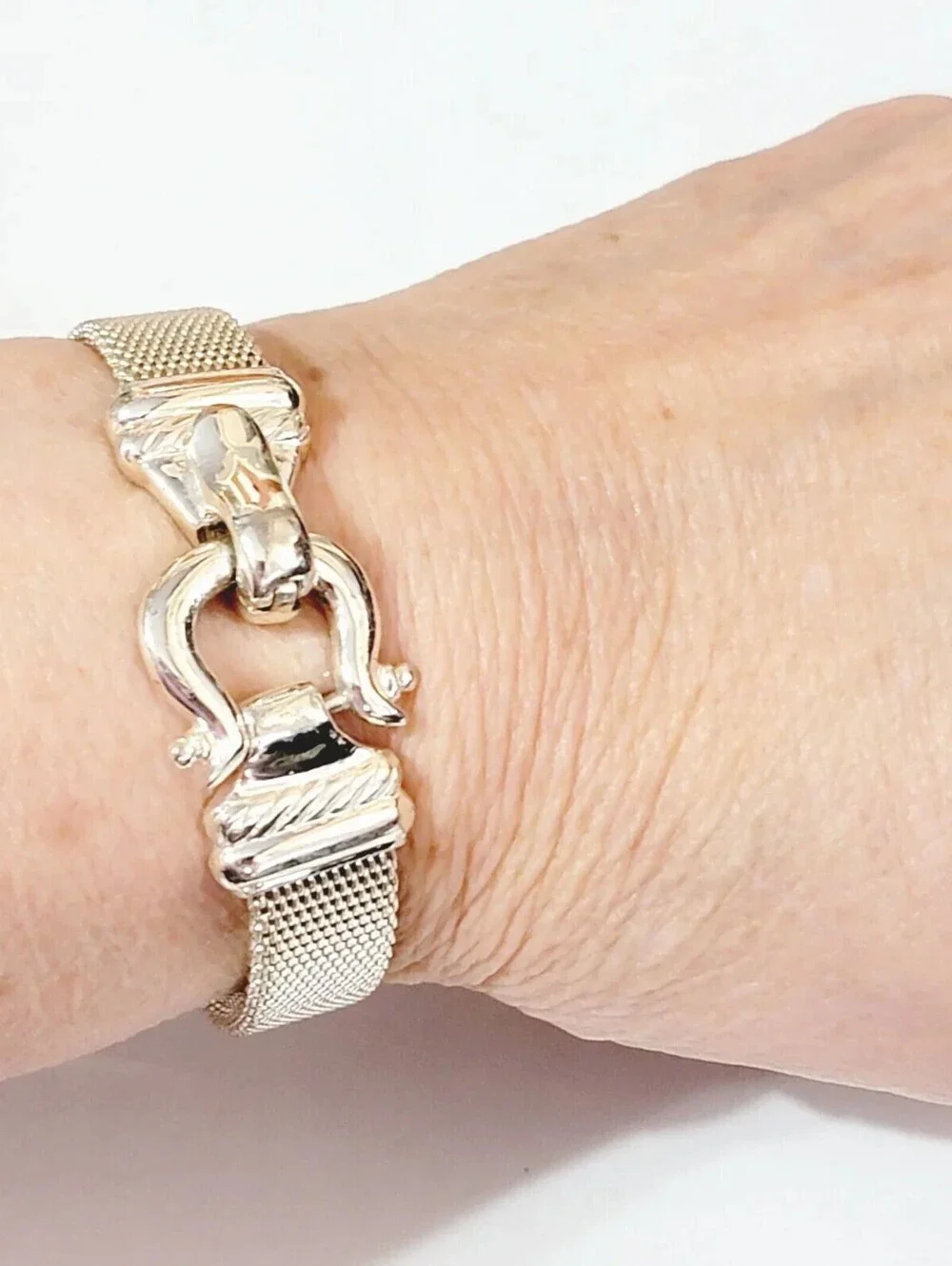 Silver-tone Mesh Buckle Bracelet sbr-65